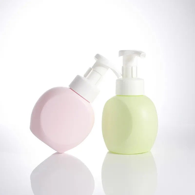 Chai sữa rửa mặt vòi bơm áp lực tạo bọt