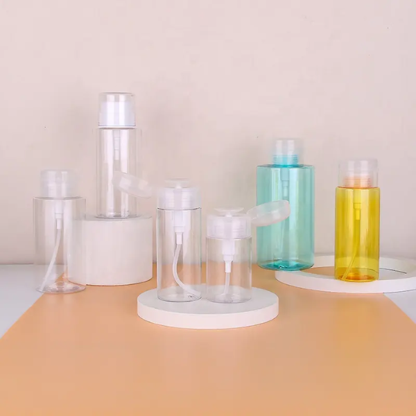 Chai lọ do Pavico sản xuất