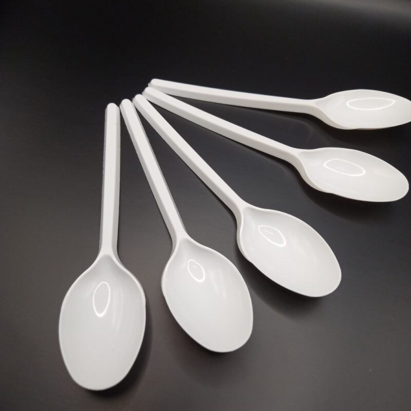 Muỗng nhựa dùng một lần