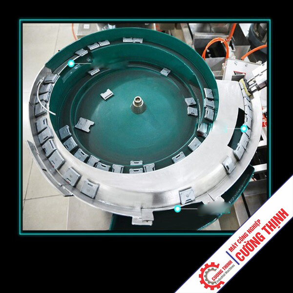 Máy đếm và đóng gói linh kiện tự động (3)