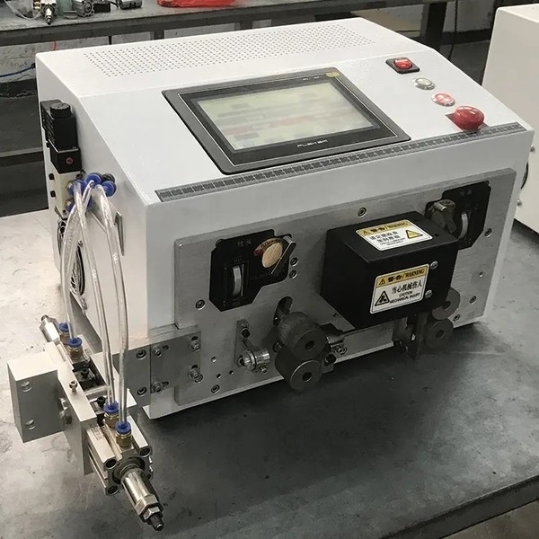 Máy cắt và tuốt dây nhiều đoạn YH-ZB880