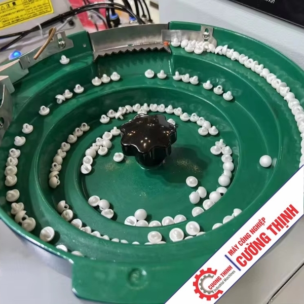 Máy Dập Cúc Nhựa, Đóng Cúc Bấm Tự Động JK9813-509: Tối Ưu Năng Suất Công Nghiệp