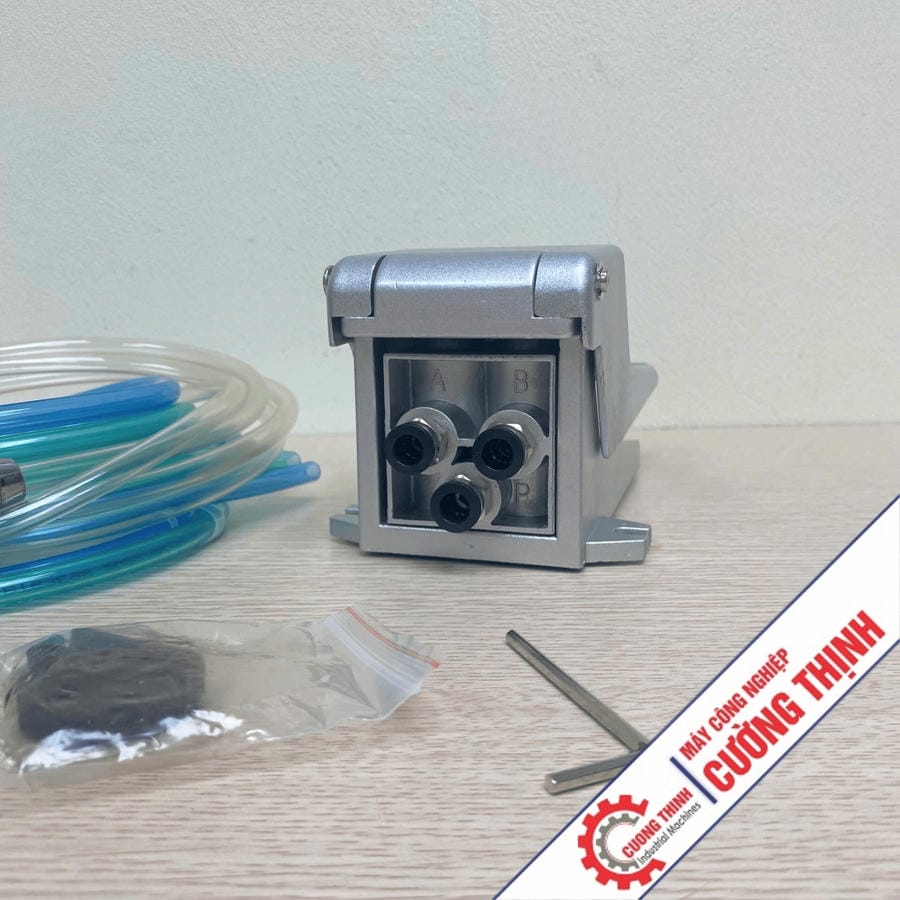 Máy Dập Đầu Cos HC-02 - Giải Pháp Bán Tự Động Cho Dây Chuyền Nhỏ Lẻ