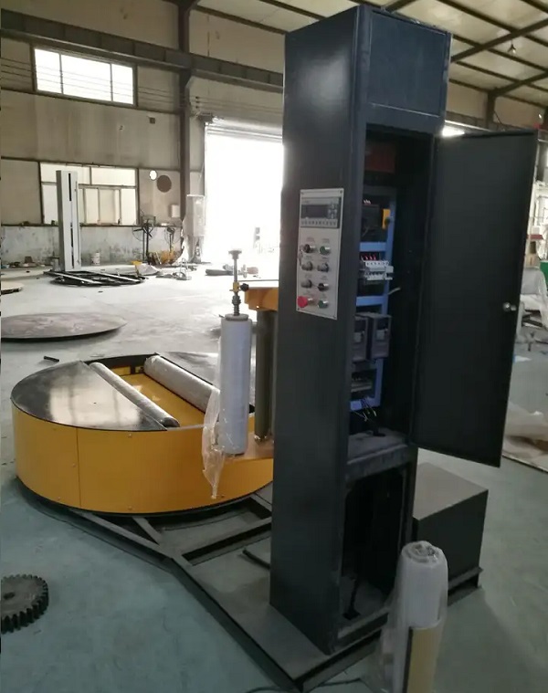 Máy quấn màng PE sản phẩm dạng cuộn YP1650