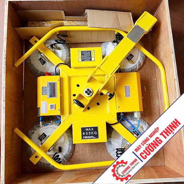 thuê máy hít kính, nâng kính điện tại Cường Thịnh