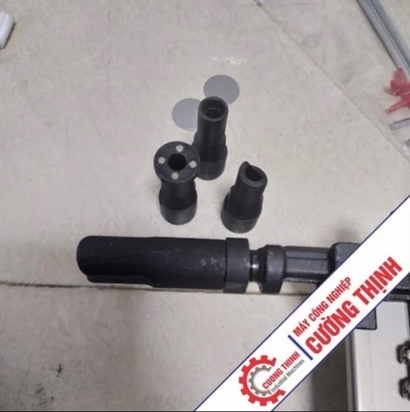 Súng bắn đinh bê tông gas toua GCN-40