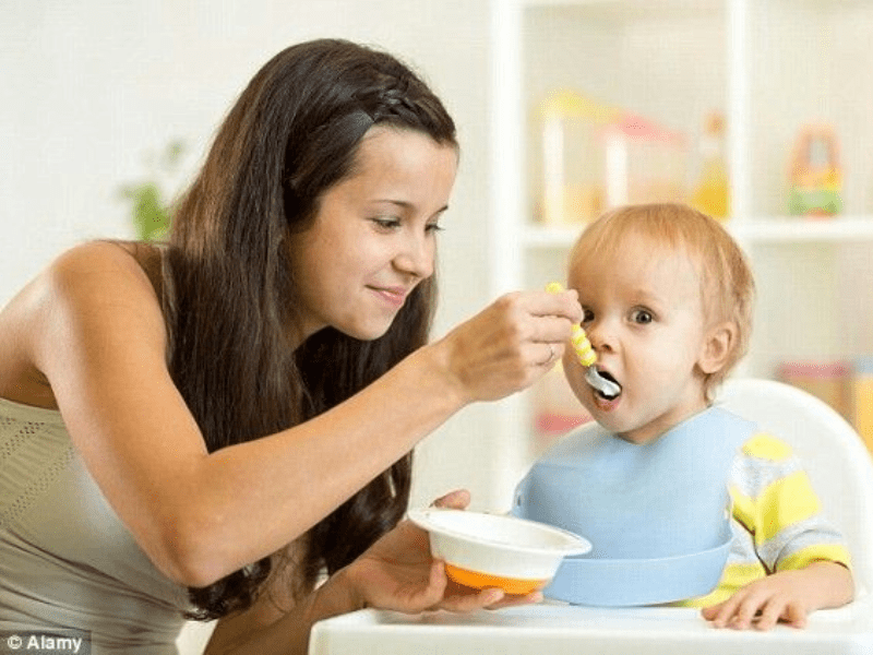 Chăm sóc trẻ sơ sinh 3-6 tháng tuổi