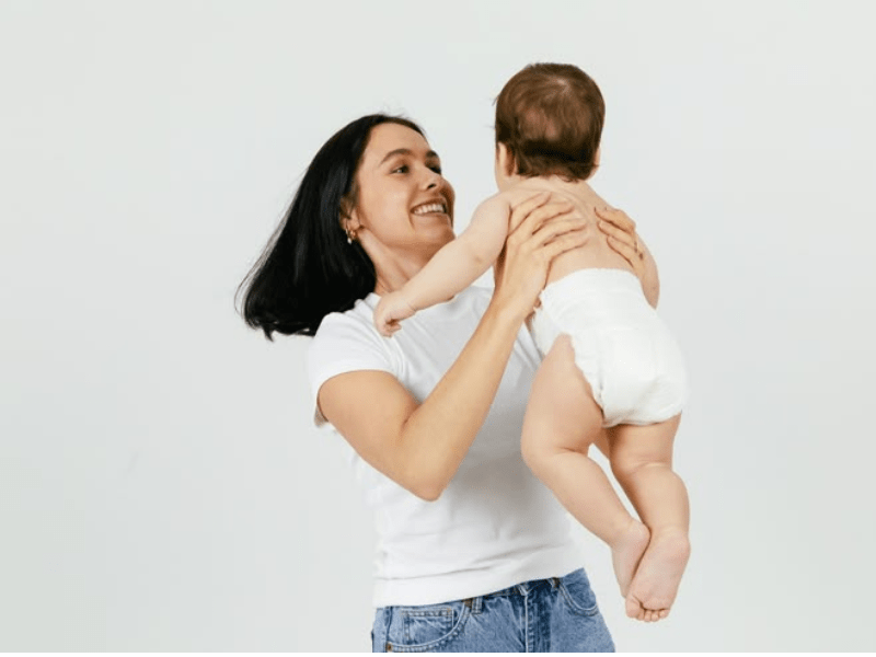 5 Điều mẹ cần lưu ý khi mặc bỉm cho bé vào mùa hè