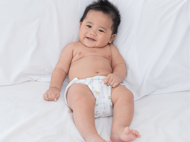Những dấu hiệu cho thấy bé đang mặc sai kích cỡ bỉm