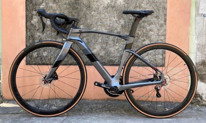 Mẫu xe đạp đua Twitter CYCLONE Pro