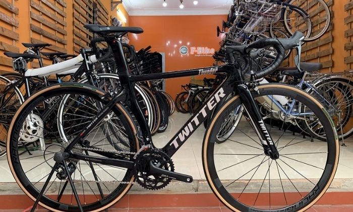 Mẫu xe đạp đua Twitter Thunder Tiagra 4700