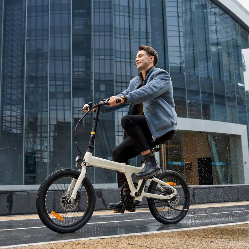 Xe đạp điện trợ lực sạc đầy nhưng không đi được có thể bắt nguồn từ cách vận hành không đúng