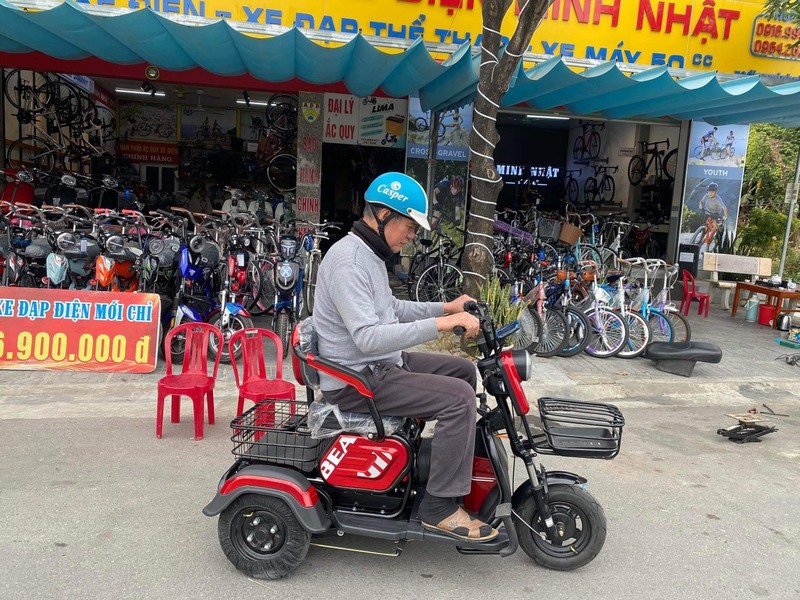 xe điện ba bánh 3 chỗ ngồi dành cho người lớn tuổi