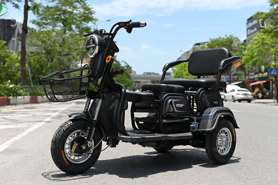 Xe điện 3 bánh dành cho người khuyết tật được phép lưu thông trên đường phố