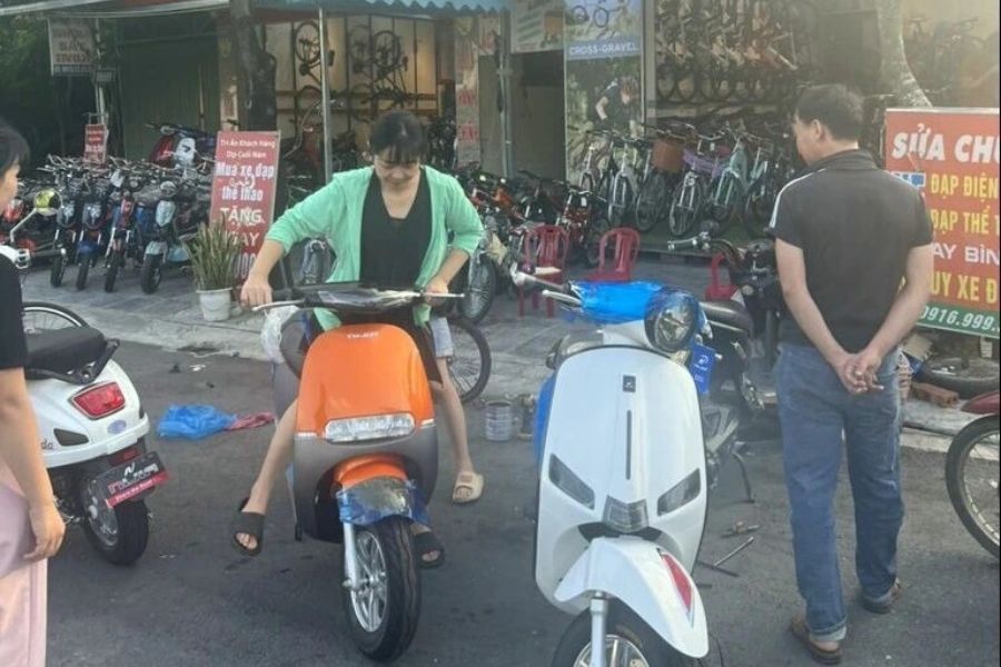 Ắc quy lắp cho xe máy điện