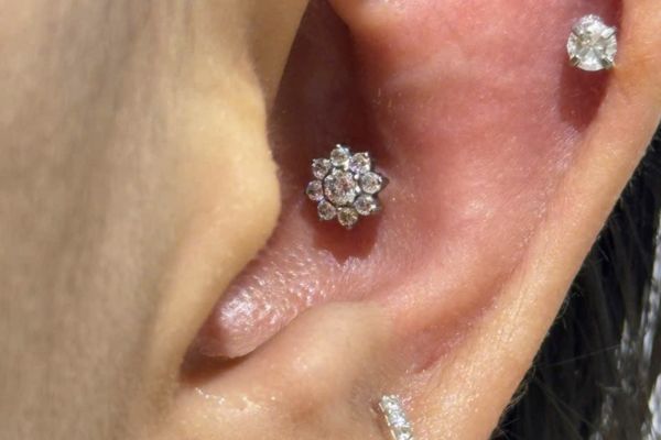 Bộ sưu tập ảnh bạn nữ xỏ sụn tại TinyBox - 9/2024