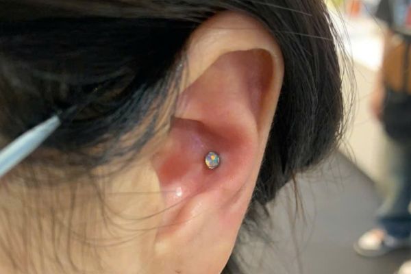 Bộ sưu tập ảnh bạn nữ xỏ sụn tại TinyBox - 9/2024