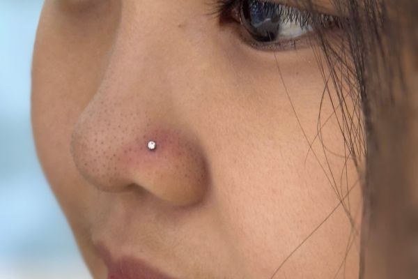 Ảnh bạn nữ xỏ cánh mũi và môi mới nhất tại TinyBox - 4/2024