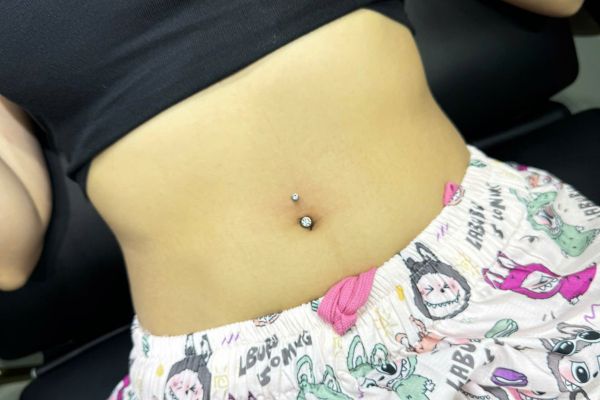 Bộ sưu tập ảnh bạn nữ xỏ rốn tại TinyBox - 8/2024