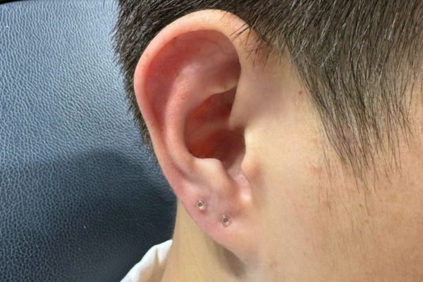 Bộ sưu tập ảnh nam xỏ khuyên tai đẹp - 5/2024