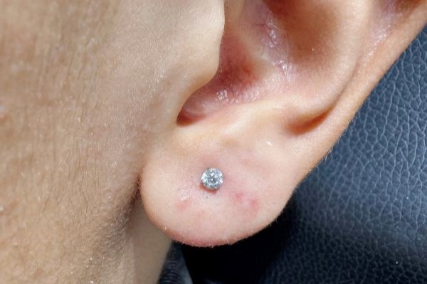 Ảnh nam xỏ thịt tai - Vị trí được ưa chuộng nhất 1/2024