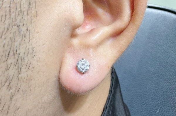 Ảnh nam xỏ thịt tai - Vị trí được ưa chuộng nhất 1/2024