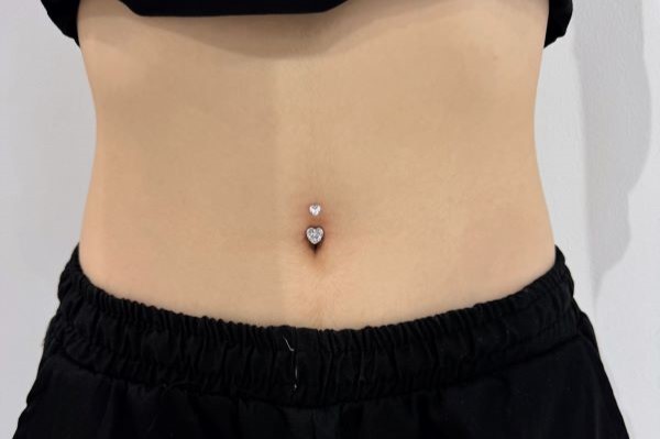 Ảnh xỏ khuyên rốn đẹp tại TinyBox 2/2024