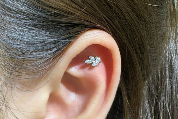 Vị trí xỏ sụn tai hot hit được bạn nữ ưa chuộng nhất 4/2024