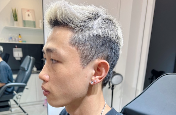 Ảnh xỏ tai nam đẹp 4//2023 thực hiện tại TinyBox - Tp.HCM