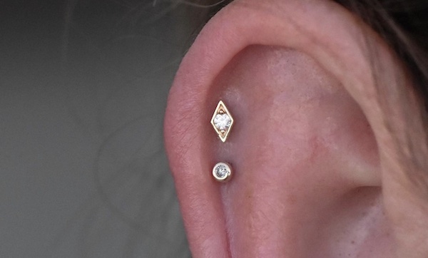 xỏ tai anti tragus và xỏ helix