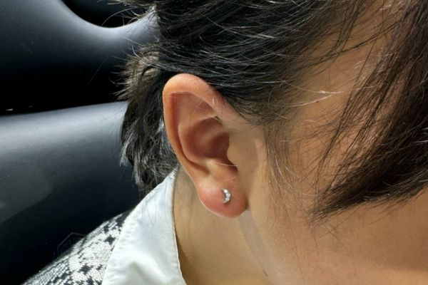 Bộ sưu tập ảnh em bé xỏ khuyên tại TinyBox mới nhất 6/2024