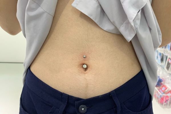 Bộ sưu tập ảnh nữ xỏ rốn mới nhất 5/2024 tại cửa hàng TinyBox