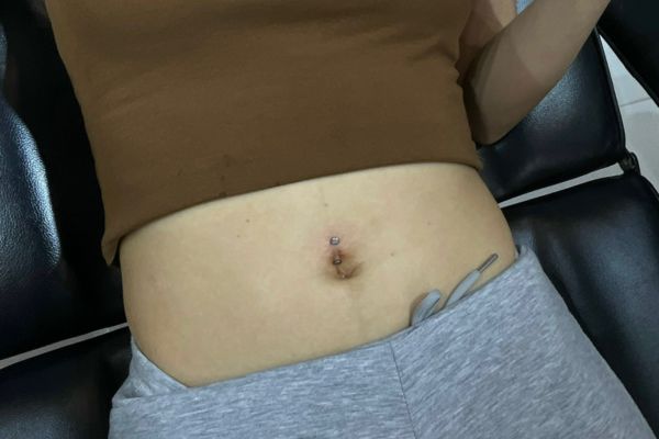 Bộ sưu tập ảnh nữ xỏ rốn mới nhất 5/2024 tại cửa hàng TinyBox