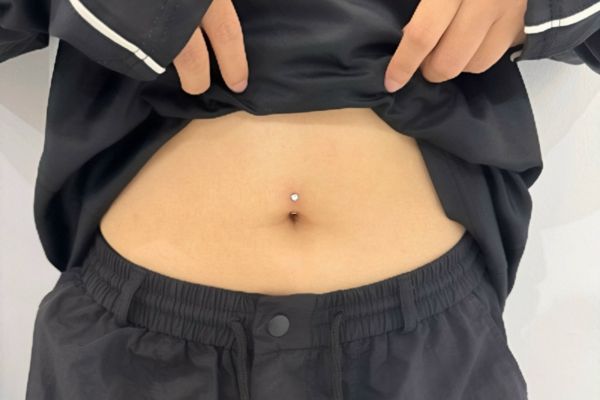 Bộ sưu tập ảnh nữ xỏ rốn mới nhất 5/2024 tại cửa hàng TinyBox