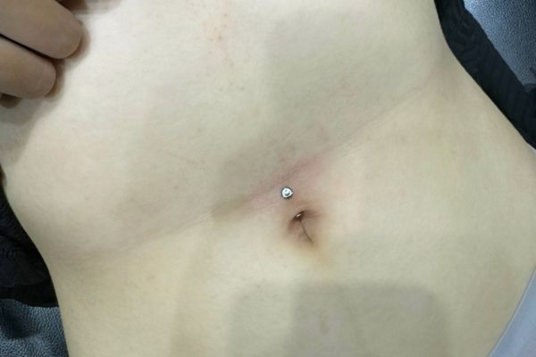 Bộ sưu tập ảnh nữ xỏ rốn mới nhất 5/2024 tại cửa hàng TinyBox