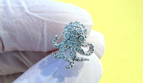 Bông tai cho bé 5 tuổi