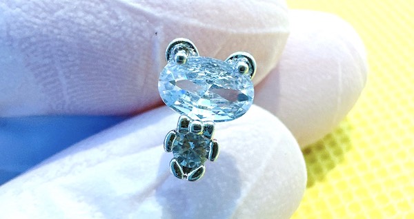 Bông tai cho bé 5 tuổi