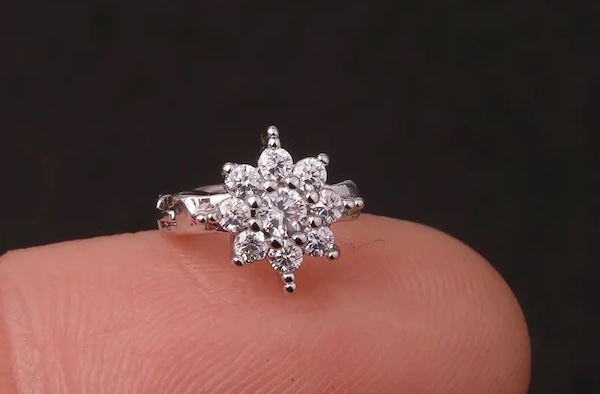 bông tai đi biển