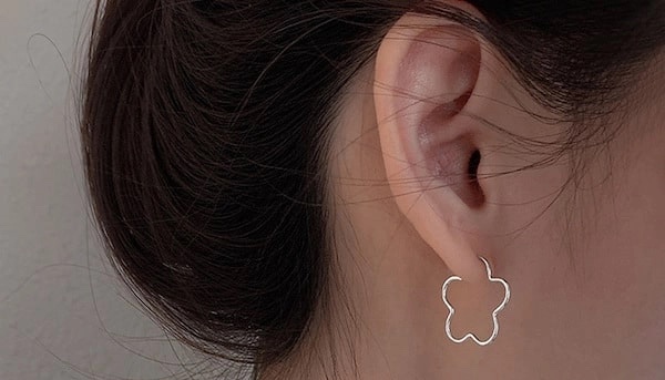 Top 10 bông tai Hàn Quốc cho các cô nàng bánh bèo