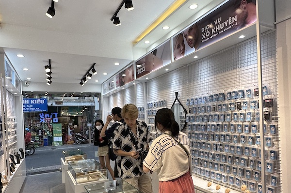 Top 10 bông tai Hàn Quốc cho các cô nàng bánh bèo