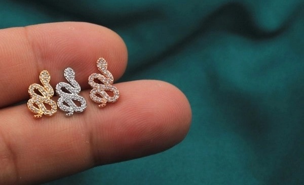 bông tai hình thú