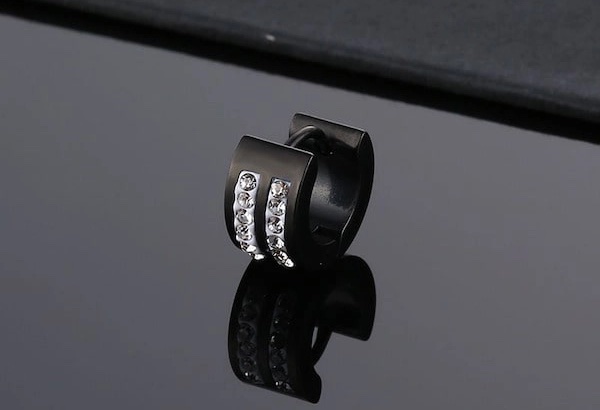 Top 10 bông tai nam đen giá tốt, chất lượng nhất