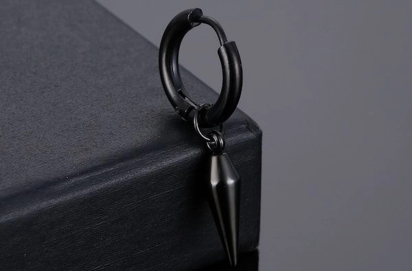 Top 10 bông tai nam đen giá tốt, chất lượng nhất