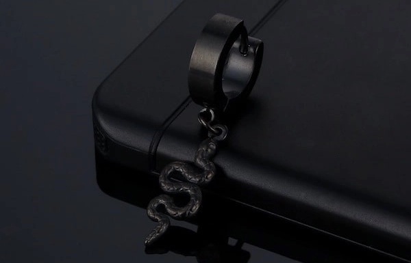 Top 10 bông tai nam đen giá tốt, chất lượng nhất