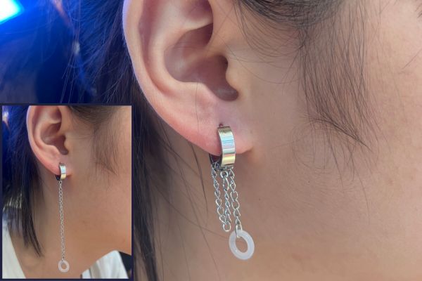 bông tai tòn ten kì lạ đi cháy phố