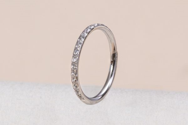 Khuyên tròn đeo Septum/ Daith giá rẻ, bền màu