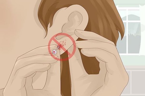 không tự ý thay tháo khuyên tại nhà