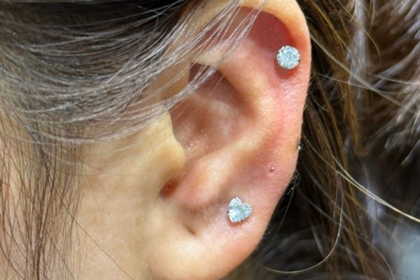 Các mẫu khuyên tai Titanium mới về