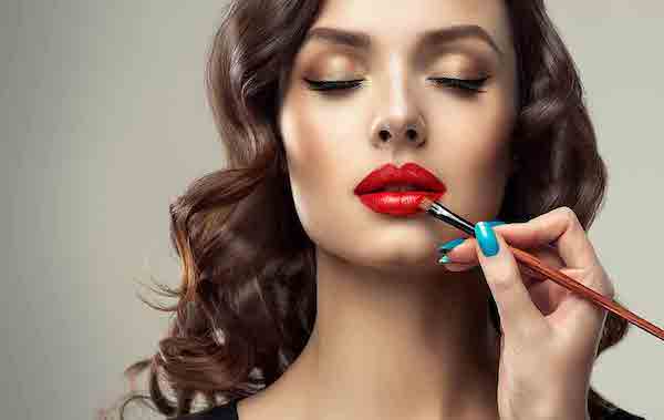 cách giấu khuyên môi