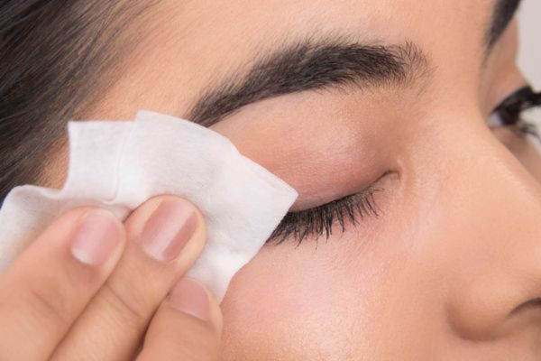 Cách tháo khuyên chân mày tại nhà chi tiết A - Z